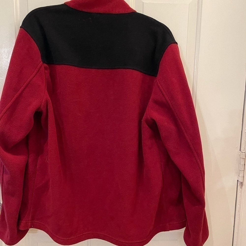 Tommy Hilfiger Fleece Red Black Full Zip Up Jacket 
Men Medium 
Condition 8/10 - Picture 3 of 10